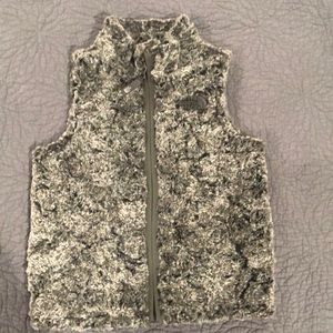 The North Face toddler girls Cozy Swirl vest